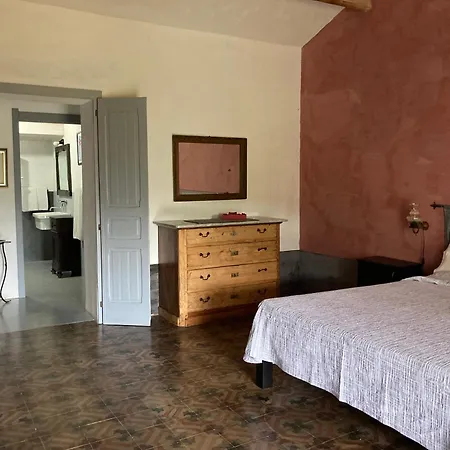 La Tana Di Lu Maccioni Farm stay