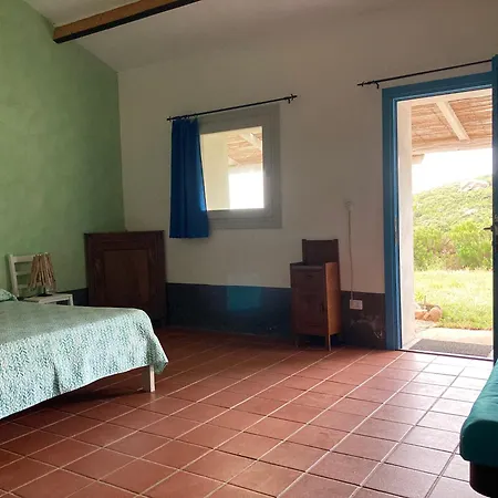 La Tana Di Lu Maccioni Farm stay