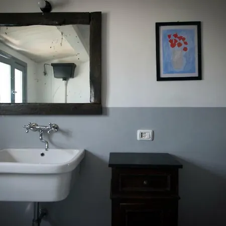 La Tana Di Lu Maccioni Farm stay